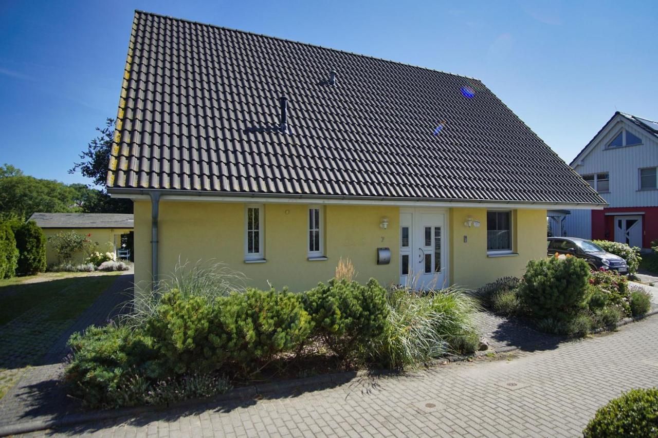Haus Inselblick: Seaside Tranquility with Spa Access Goehren  Exterior photo